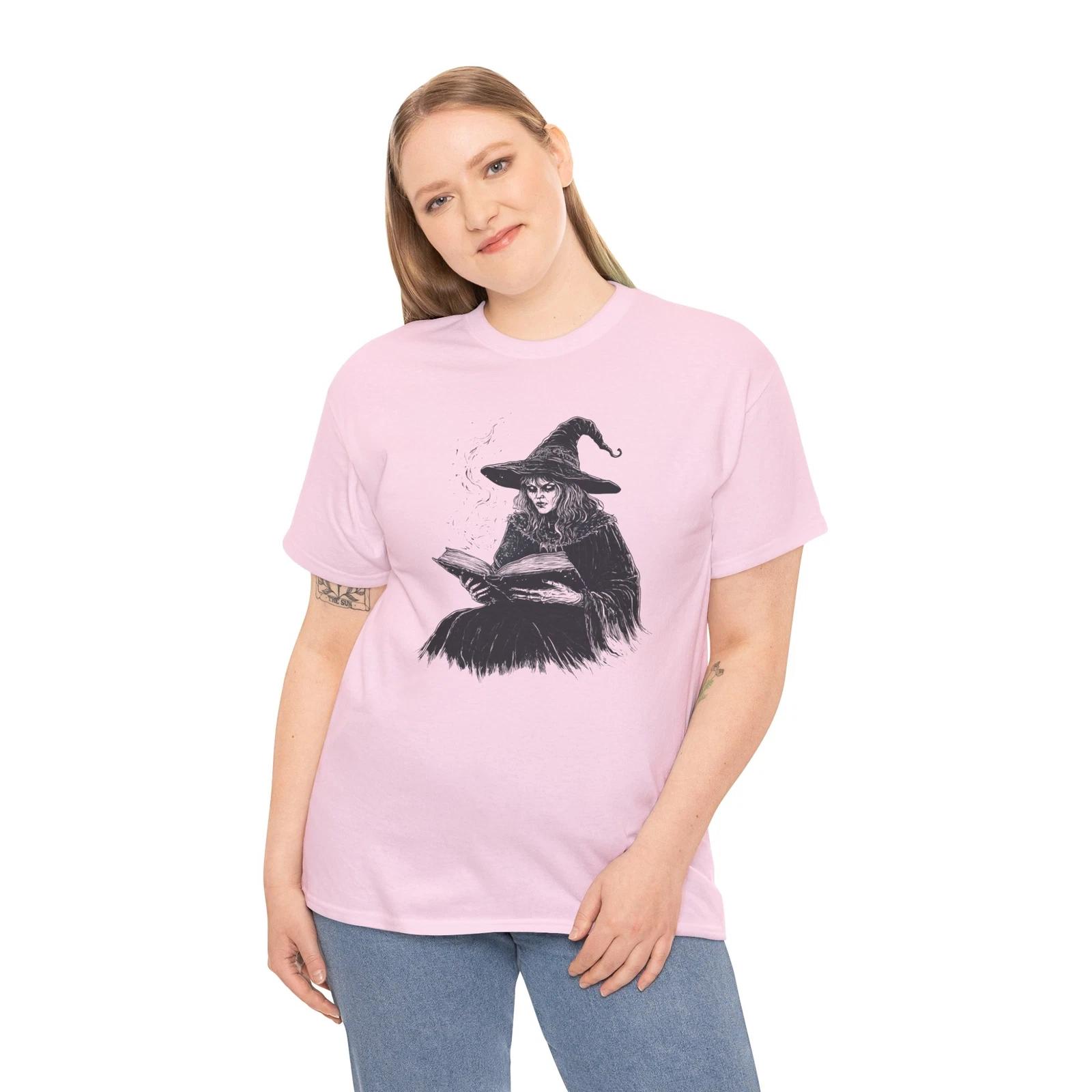 Gothic Witch T-Shirt | Witch Casting a Spell T-Shirt XL