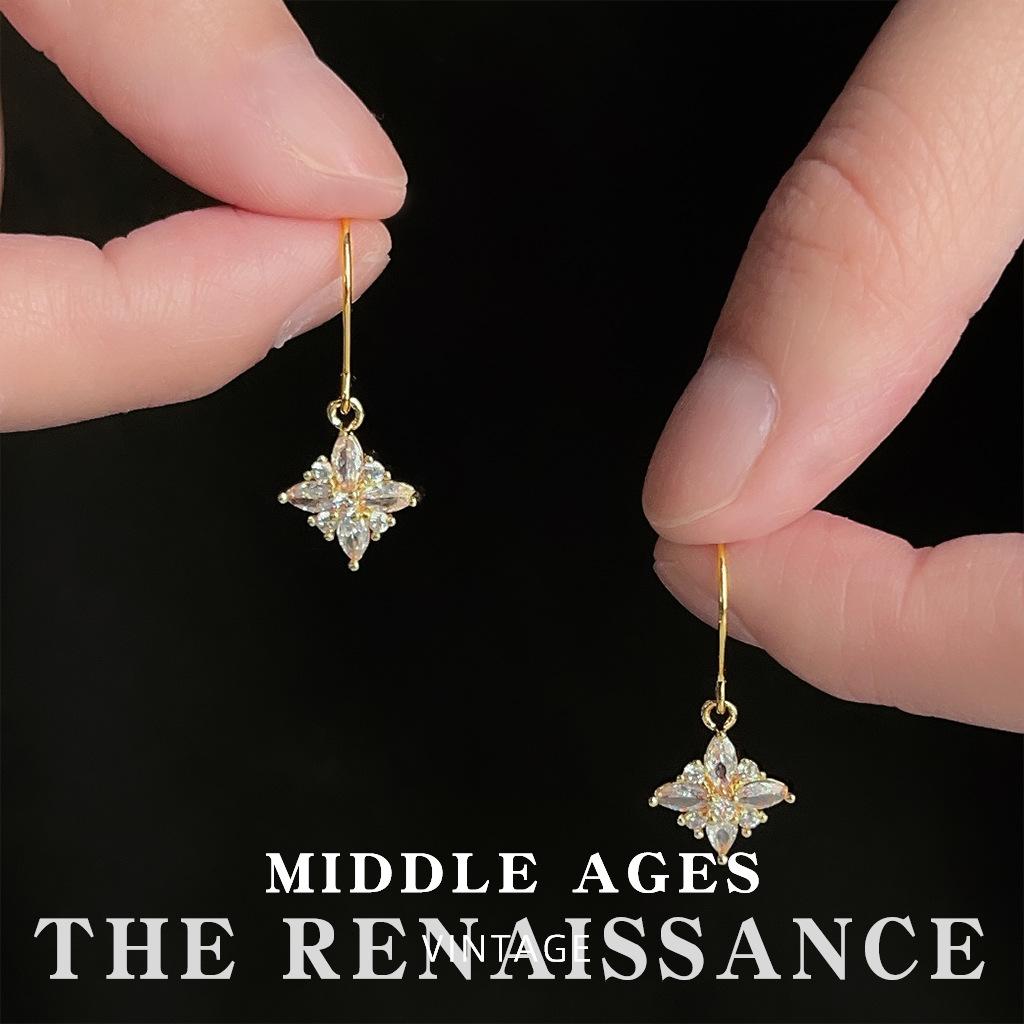 

Slight zircon earrings geometric mango French court earrings