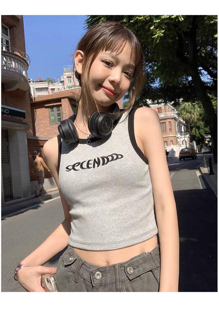 American Style Sleeveless Cotton Vest: Tight-Fitting, Color-Block, Embroidered Design, Breathable with Open Back