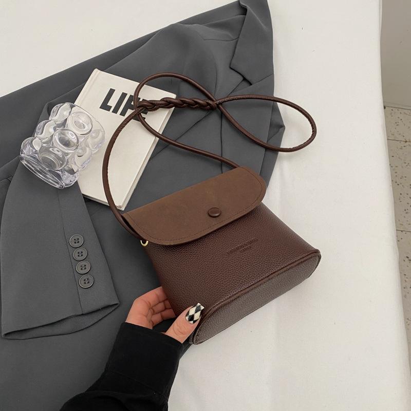 2025 Winter Counter New Soft Leather Small Satchel Ultra-light Small Bag Mobile Phone Bag Crossbody Foreign Style Women's Bag