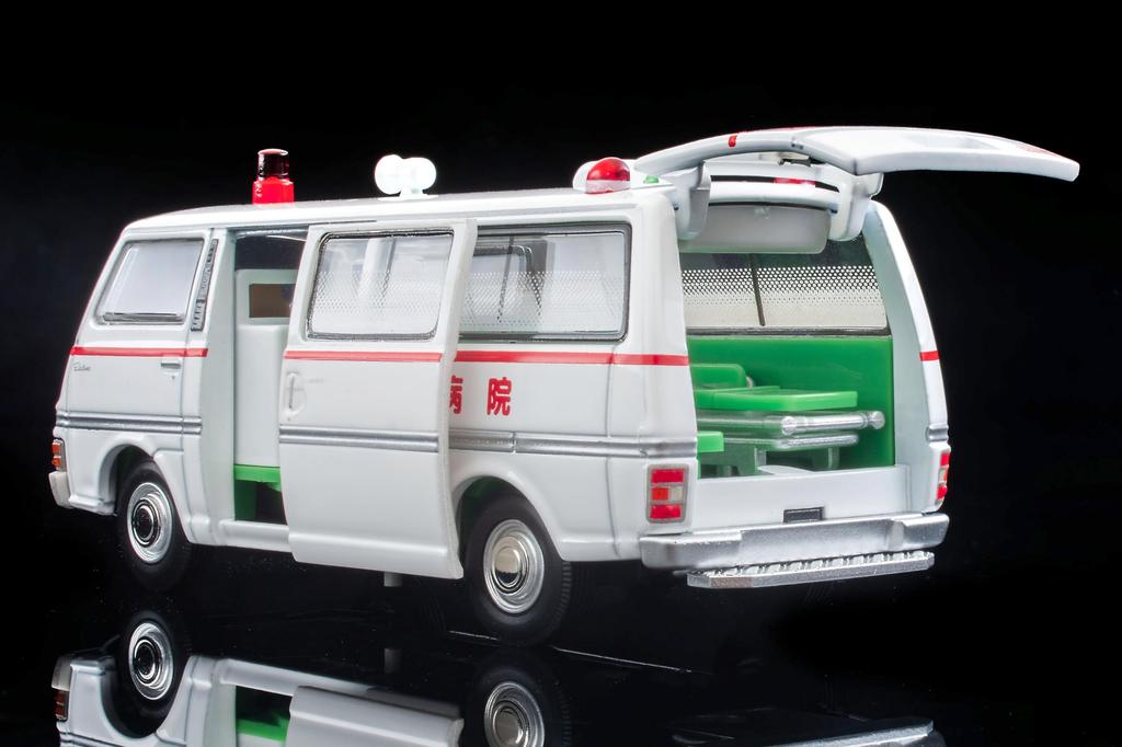 Tomica Limited Vintage Neo 164 LV-N Big City 01 Nissan Caravan Ambulance (Shibuya Hospital) Big City PART III Episode 7 [Escape Runway] Completed