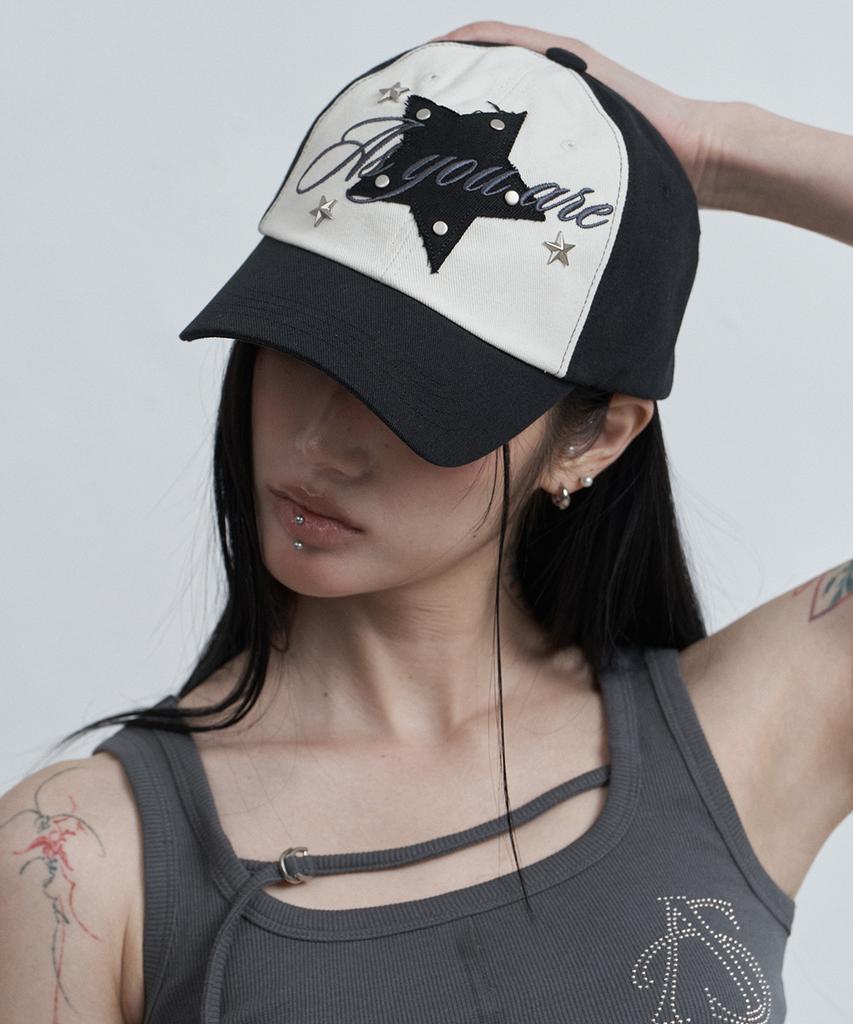 Aejeuyua Star Lettering Studded Ball Cap Black