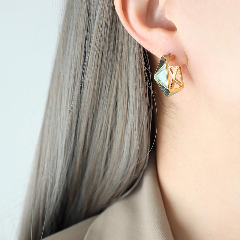 Colorfast European-American Geometric Enamel Earrings: Elegant, Personalized Ear Cuffs for Women