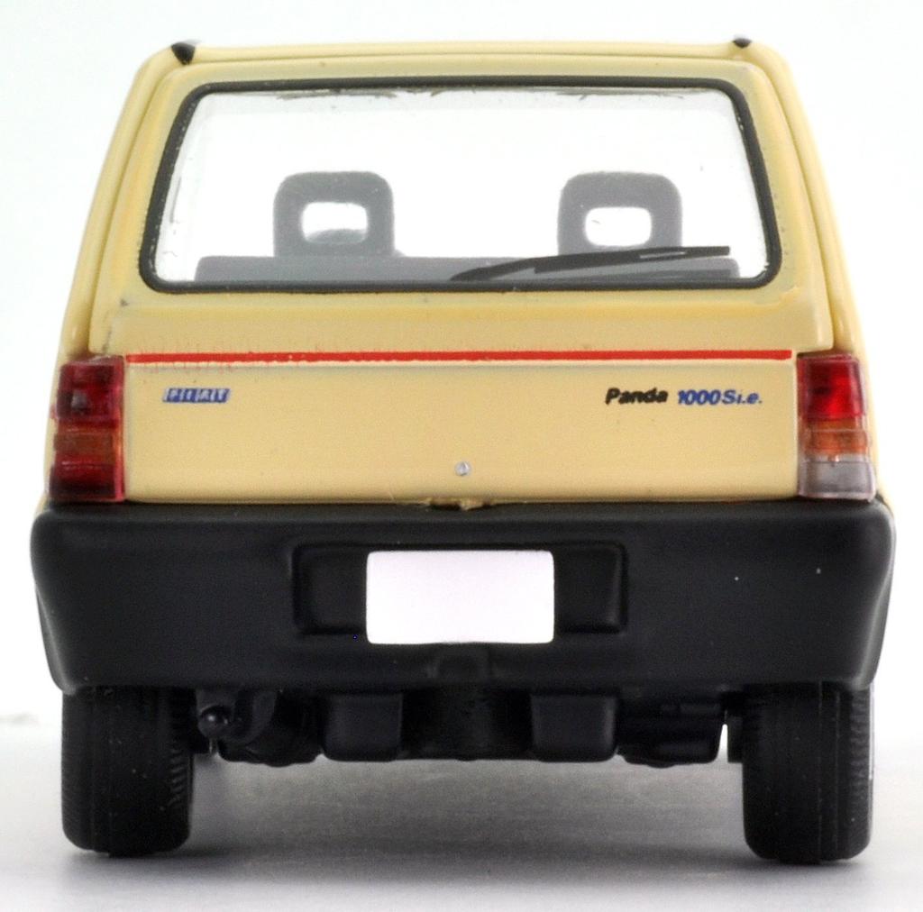 Tomica Limited Vintage Neo Scale Fiat Panda Finished Product 1/64 LV-N133b (Beige)