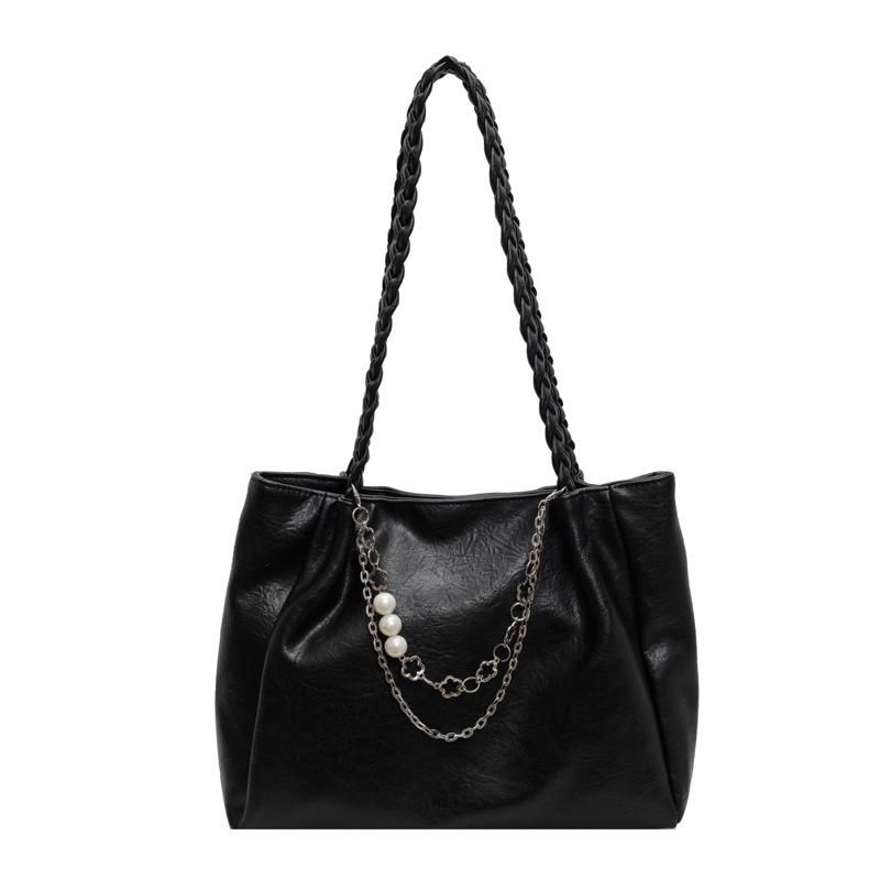 

Commuter to work Large capacity armpit bag Women s new trendy shoulder bag Textured fashionable tote bag