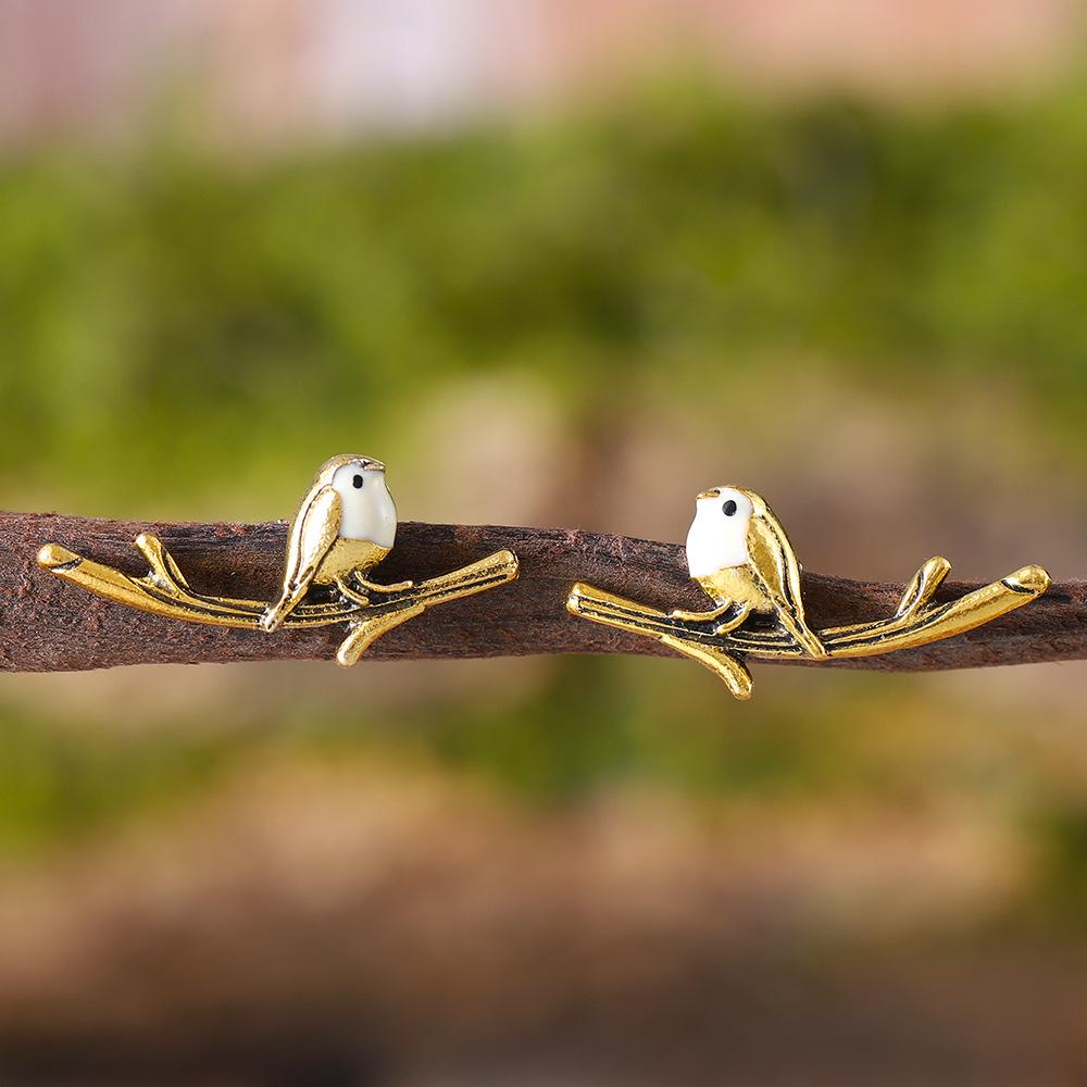 European & American Retro Bird Branch Jewelry Set: Drip Oil Earrings, Ring & Necklace