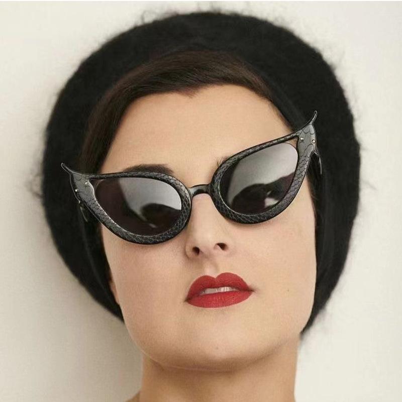 Nouveaux Lunettes de Soleil Oeil de Chat Femmes Vintage Aspect Serpent Lunettes Solaires Féminines Designer Luxe Lunettes de Soleil Lunettes UV400 Oculos