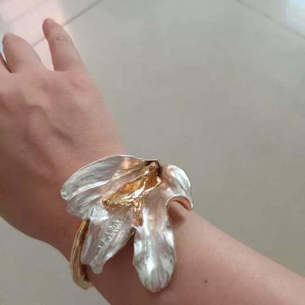 Bracelet Jonc Tulipe Ouvrable Bracelet de Bras Bijoux de Poignet pour Femmes Bracelet Fleur en Métal Cadeaux de Festival