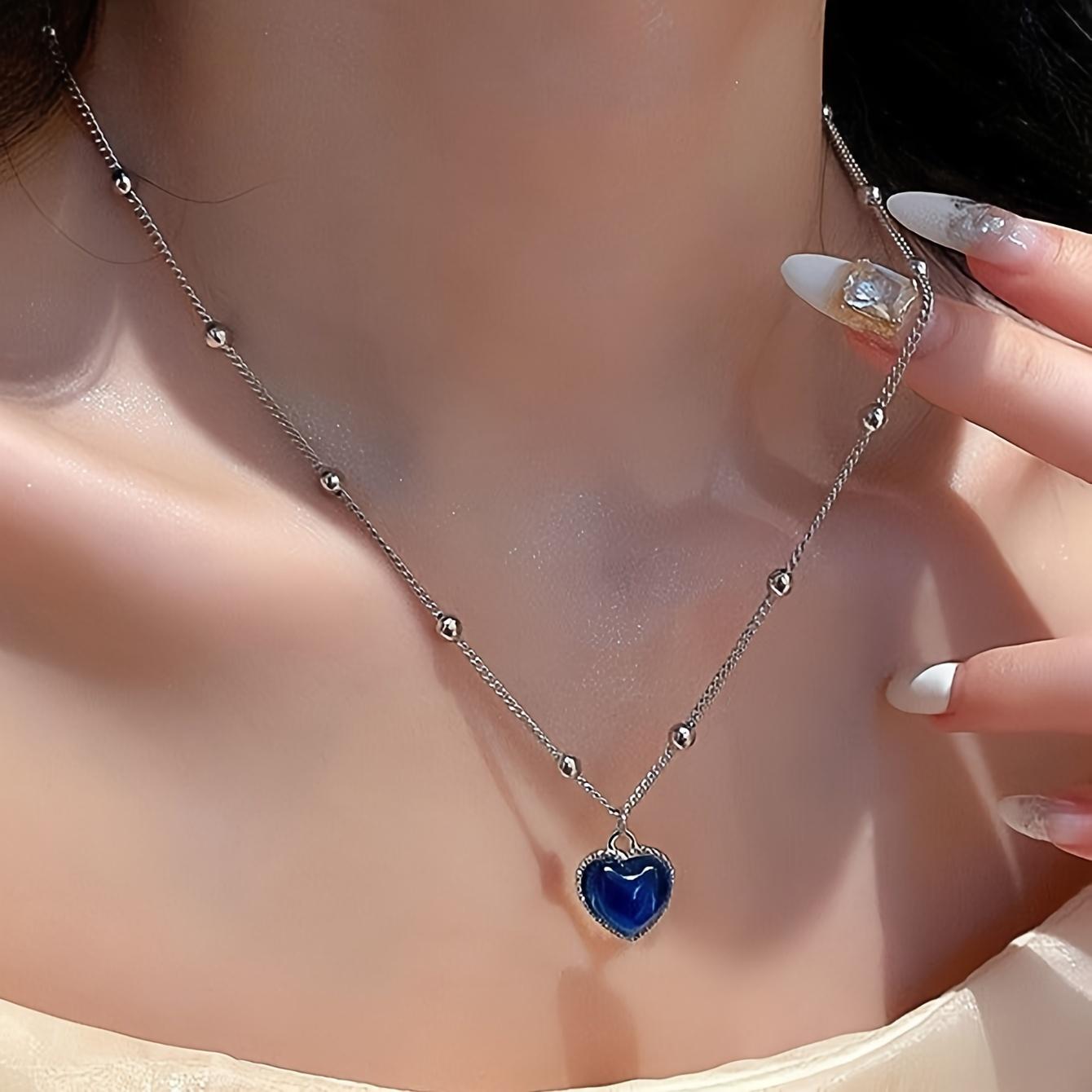 1 Sweet and Stylish Temperature-Sensitive Heart-Shaped Women s Necklace One-size