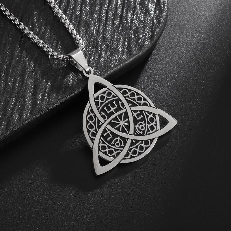 Nordic Viking Compass Stainless Steel Necklace Witch Men Legs Necklace Jewelry