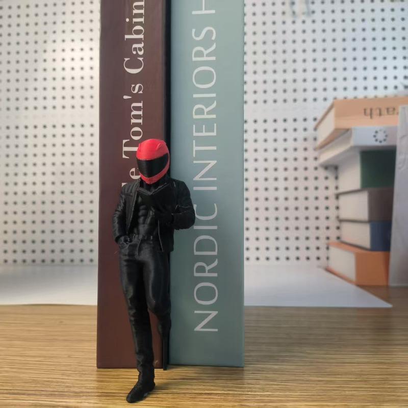 

1-Piece Set of a Racer with Helmet, Creative and Quirky Bookend Model Figurine, Dynamic Motorcyclist Decoration, Bookshelf Ornament,
