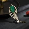 Vintage Luxury Feather Brooch Elegant Green Brooch Flower Spring Outfit Accessories Holiday Gifts