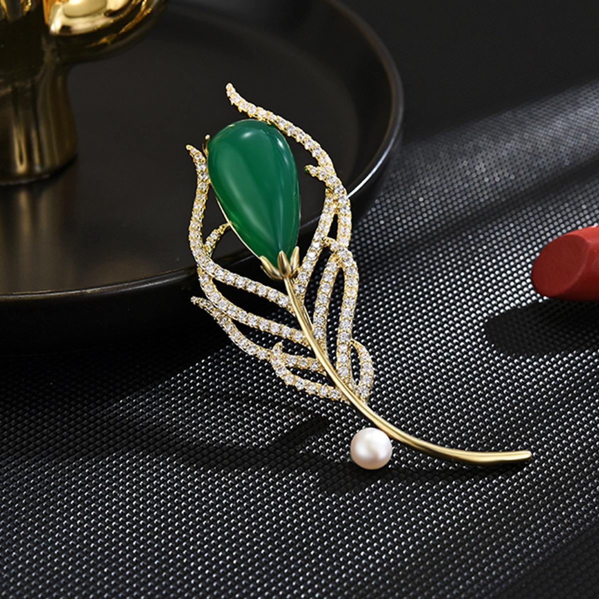 

Vintage Luxury Feather Brooch Elegant Green Brooch Flower Spring Outfit Accessories Holiday Gifts