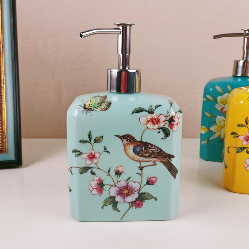 Neuer chinesischer Keramik-Seifenspender Haushalts-Spenderflasche Hotel Shampoo Duschgel Pressflasche Badezimmerzubehör