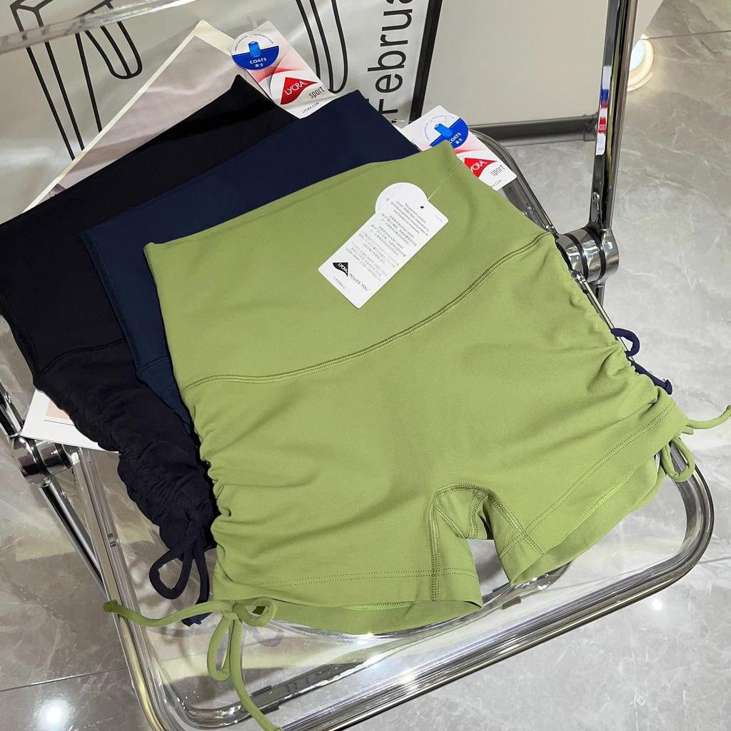 Шорты для йоги и велоспорта NUF Lycra Nude Feel со сборками - Дизайн без эффекта верблюжьей лапки