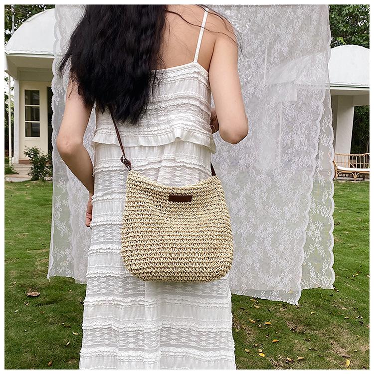 New woven bag messenger bag fashion beach bag casual versatile straw bag women's bag