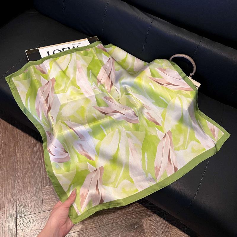 Fashion Black and White Printing Temperament Square Scarf Imitation Silk Korean Version Decorative Scarf Scarf Professional Decorative Shawl Silk Scar