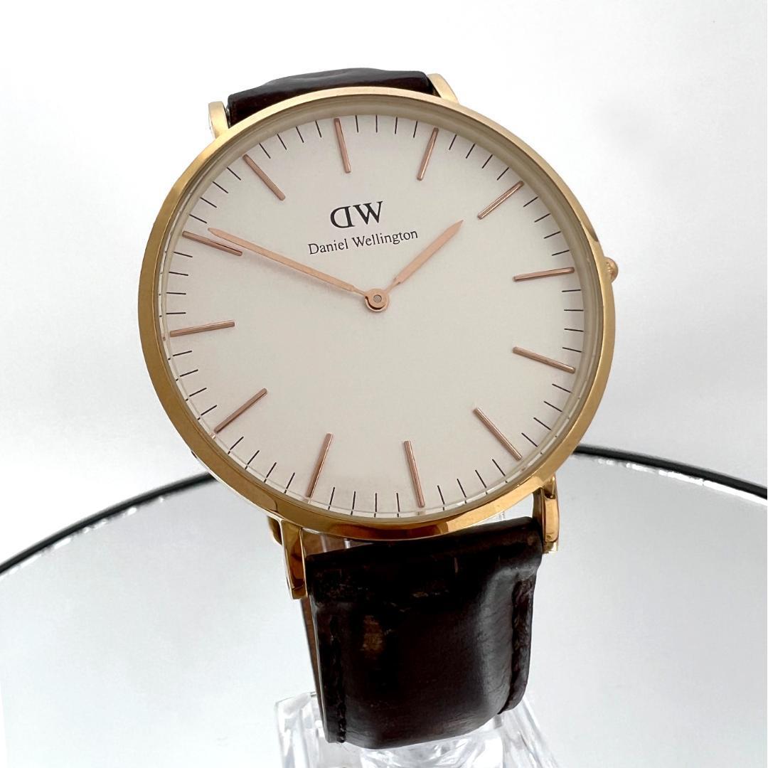 Used Battery replaced Daniel Wellington watch QZ gold white