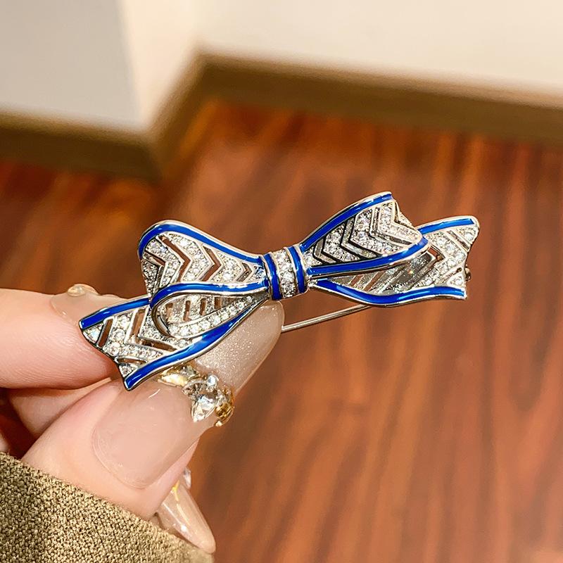Accessories Color Treasure Brooch Clothing Accessories Suit Cheongsam Sweater Imitation Out Of Light Pin Women'S High Sense Versatile
