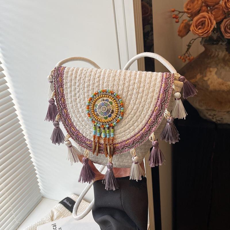

2025 Fashion National Style Woven Fiber Flower Tassel Basket Bag Versatile Crossbody Bag Women Weaving Handbag Messenger Bag