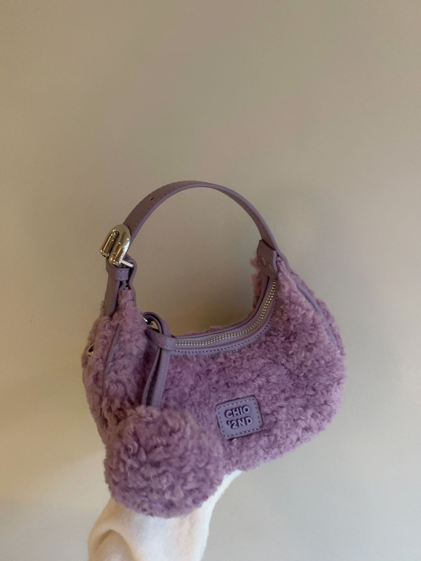 

White Moonlight Crescent Bag Women s Autumn and Winter Plush Handbag Niche Designer Shoulder Crossbody Bag фіолетовий