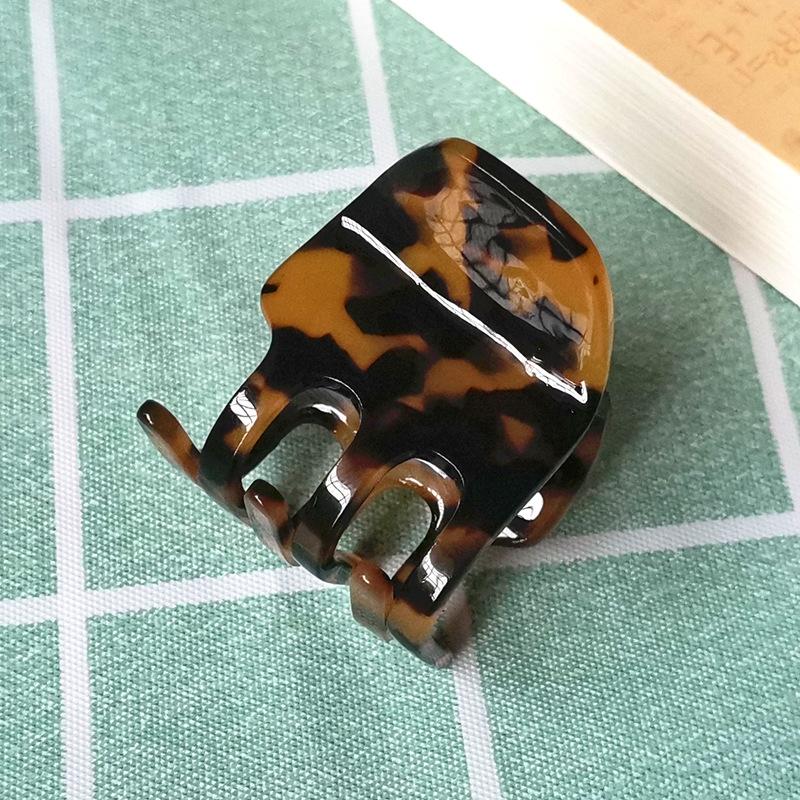 Vintage Hair Clips for Women Claw Clip Elegant Cute Small Acetate Hair Clips Crab for Hair Girls Hair Accessories Hair Barrettes