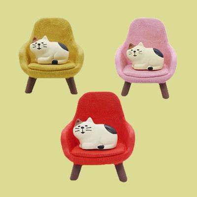 Zakka Japan Cat Sofa Japan Kawaii Miniature Figurines Resin Craft Bookshelf Decoration Collectible Scene Decoration