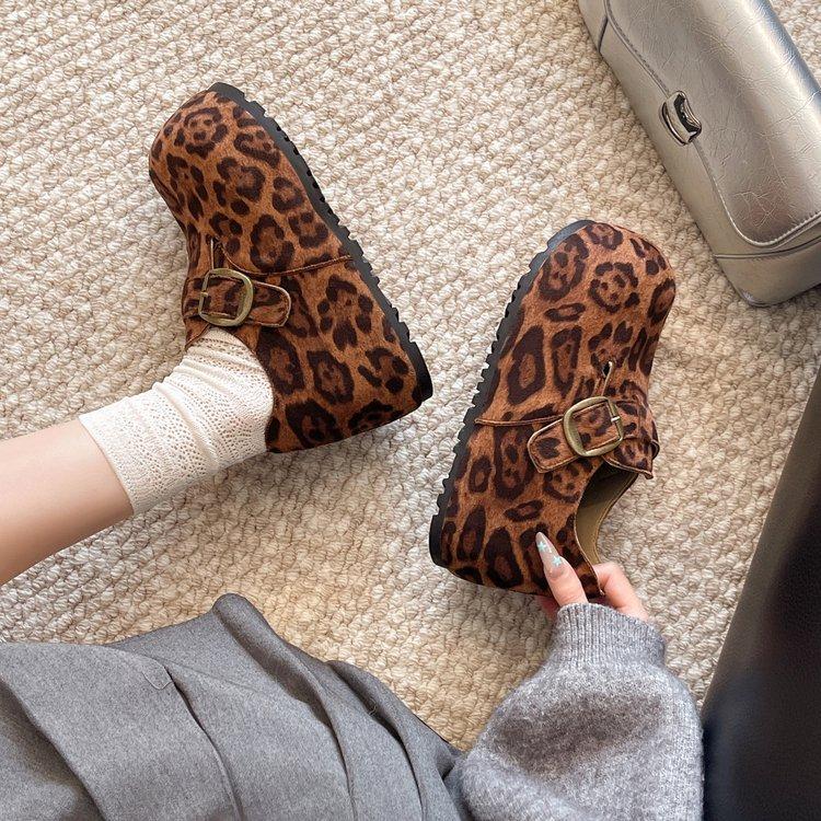 [Ushilai] 2025 autumn new kapibara platform heightening boken shoes women's fashion round head casual shoes