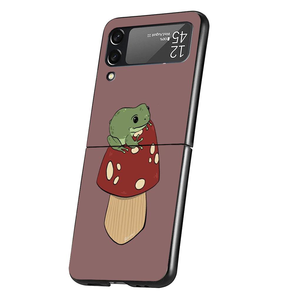 Cottagecore Frog Mushroom Kawaii Cover Phone Case For Samsung Galaxy Z Flip 7 6 5 4 3 5G Flip7 Flip6 Flip5 Flip4 Flip3 Black Fun