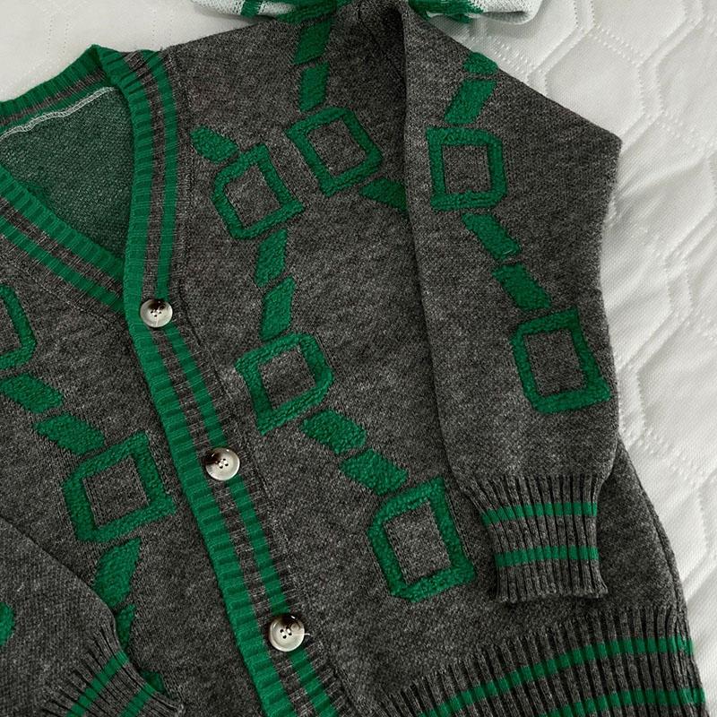 Embroidered Knit Cardigan Women's Loose Sweater V-neck Long Sleeved Single Breasted Buckle Thick Coat Warm Comfortable Casual Commuting Autumn Winter