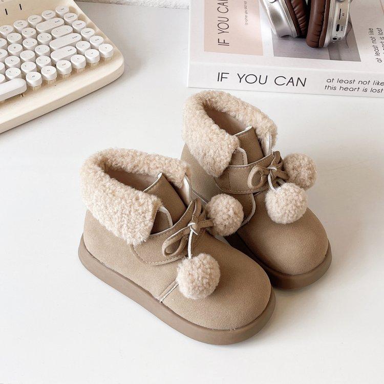 

Девочки бархатные ботинки Мартина милые детские ботинки принцессы модные милые короткие ботинки на мягкой подошве детские теплые хлопковые ботинки 30 yards inner length 18.6cm