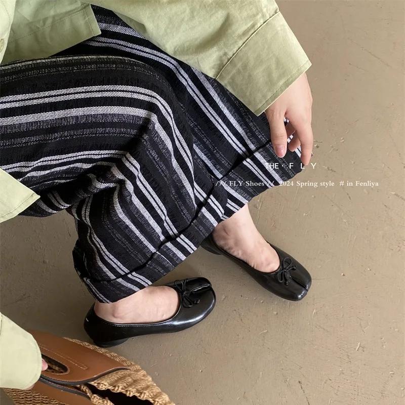 Fashion NEW Slipt Toe Ankle Strap Women Pumps Chunky Round Heels Buckle High Heels Leather Vintage Spring Tabi Shoes for Women