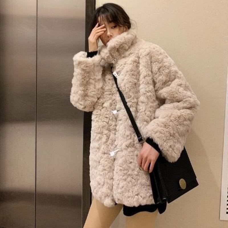 

Новое женское зимнее пальто из искусственного меха под овчину, свободное, средней длины, хлопковое пальто, большого размера, на пуговицах-рожках, плюшевое пальто XL абрикосовый