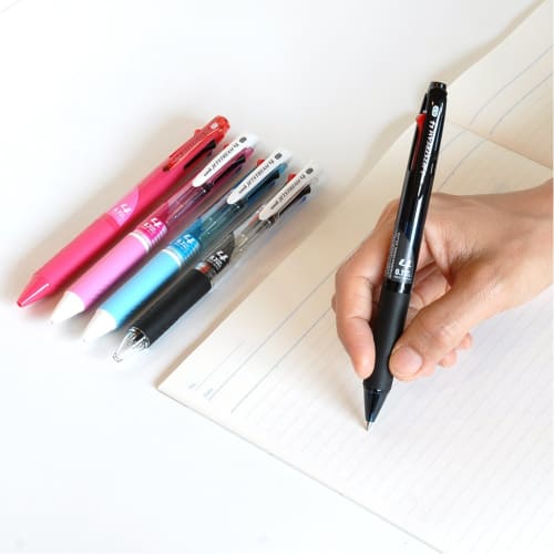 Mitsubishi Pencil 4 Color Ballpoint Pen Jet Stream 0.7 Transparent Black Easy To Write SXE450007T.24