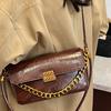 Retro casual small bag women's autumn new messenger bag women's underarm bag fashion women's bag small square bag