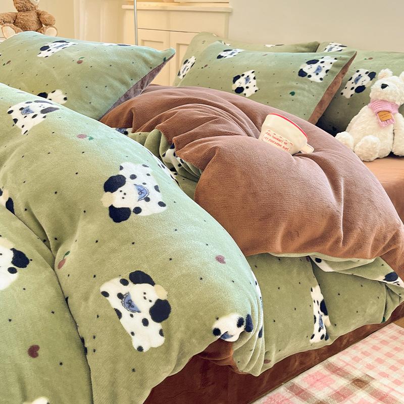 Thickened Milk Fleece Four-Piece Set, Coral Fleece Bed Sheet Quilt Cover, Fleece Three-Piece Set, Bedding.