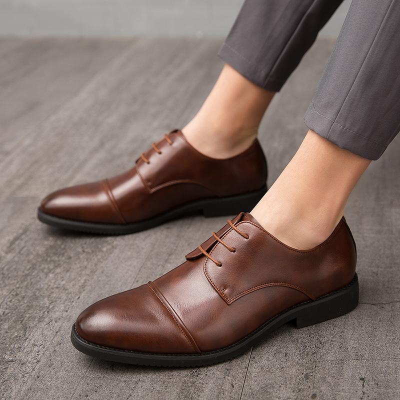 Fashion 2024 Fashion Business Dress Men Shoes New Classic Leather Men'S Suits Shoes Fashion Wedding Dress Shoes Men Oxfords Designer