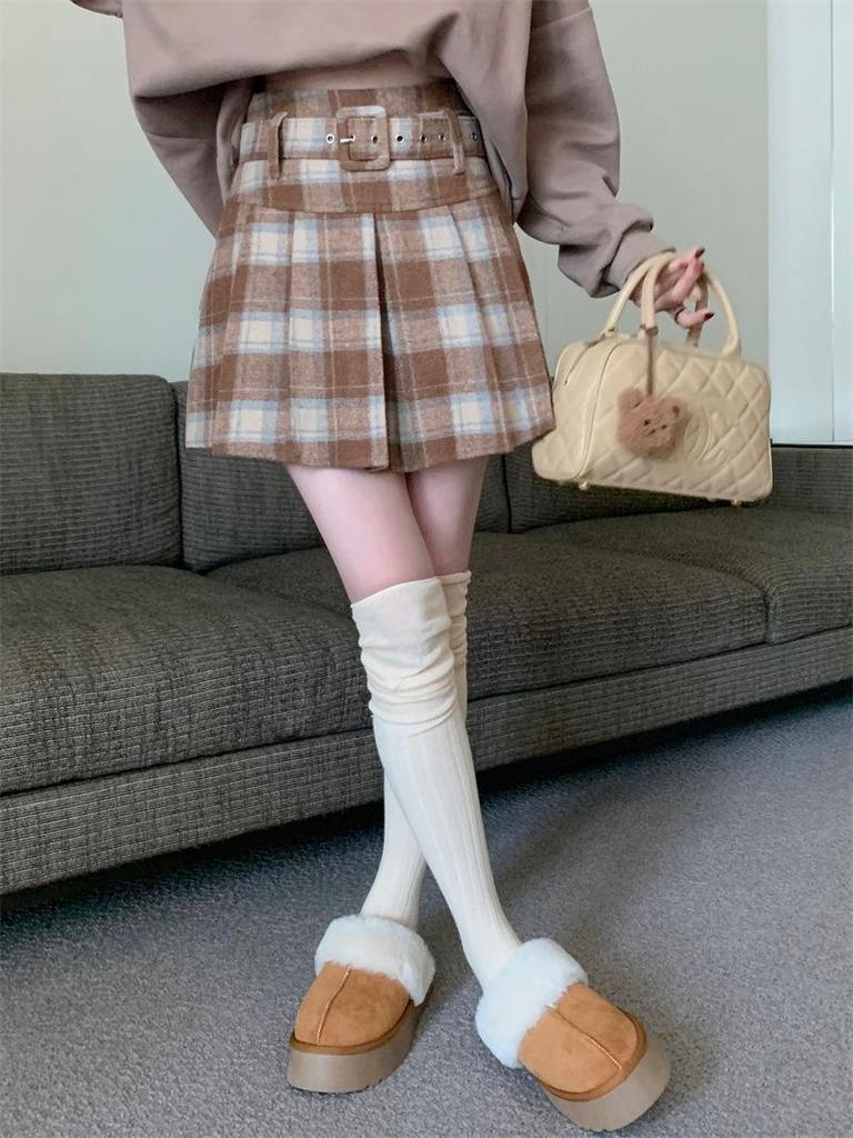 Women's Retro Plaid Wool Blend High Waist Pleated Skirt - Autumn/Winter Academy Style A-Line Short Skirt