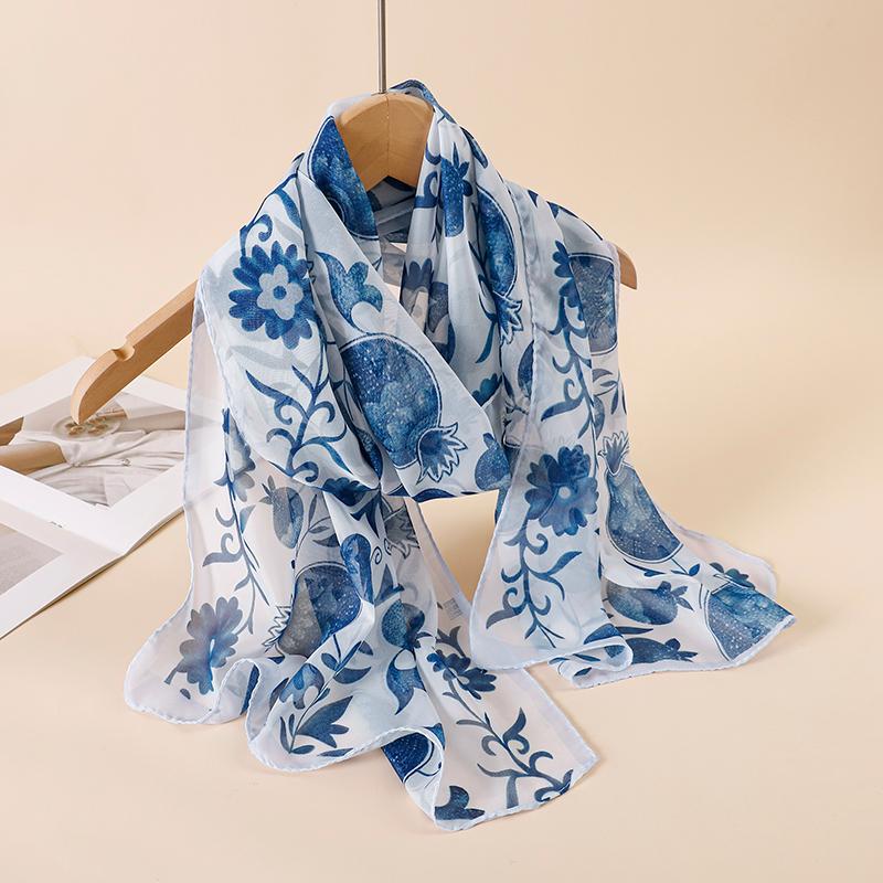 

Fashion Luxury Print Design Women Silk Scarf Shawl Elegant Headscarf Hijabs Chiffon Muslim Wrap Scarves 45x155cm