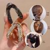 High-End V-Shaped High Ponytail Claw Clip for Bun Fixation & New Hairstyles