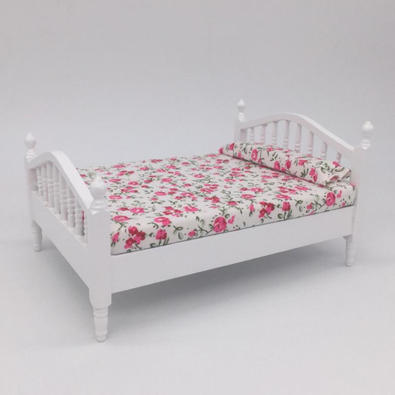 1:12 Dollhouse Miniature Metal Floral Double Bed for Bedroom Furniture Decor