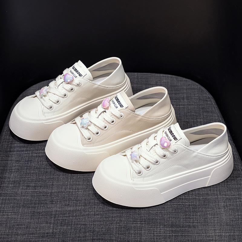 Women's spring and autumn new thick-soled lightweight and versatile casual super fire versatile board shoes