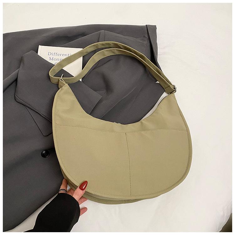 Today's Popular Small Bag Women's New Trendy Messenger Bag Women's Leisure Sports Shoulder Bag Versatile Dumpling Bag