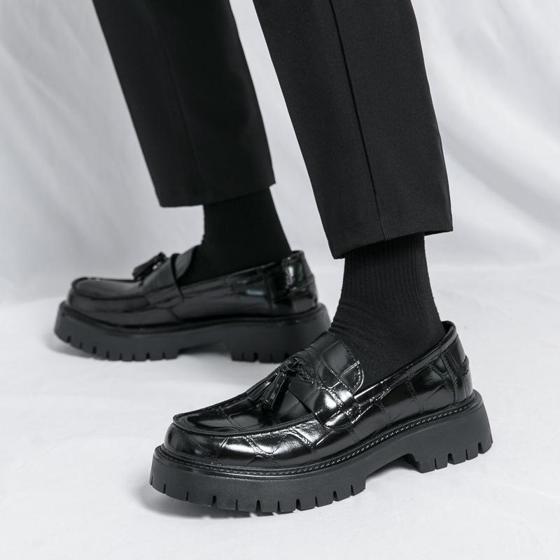 Thick-soled Fringed Loafers Men's Spring and Autumn Men's Leather Shoes British Heightening Trend Small Leather Shoes Overfitting Casual Shoes