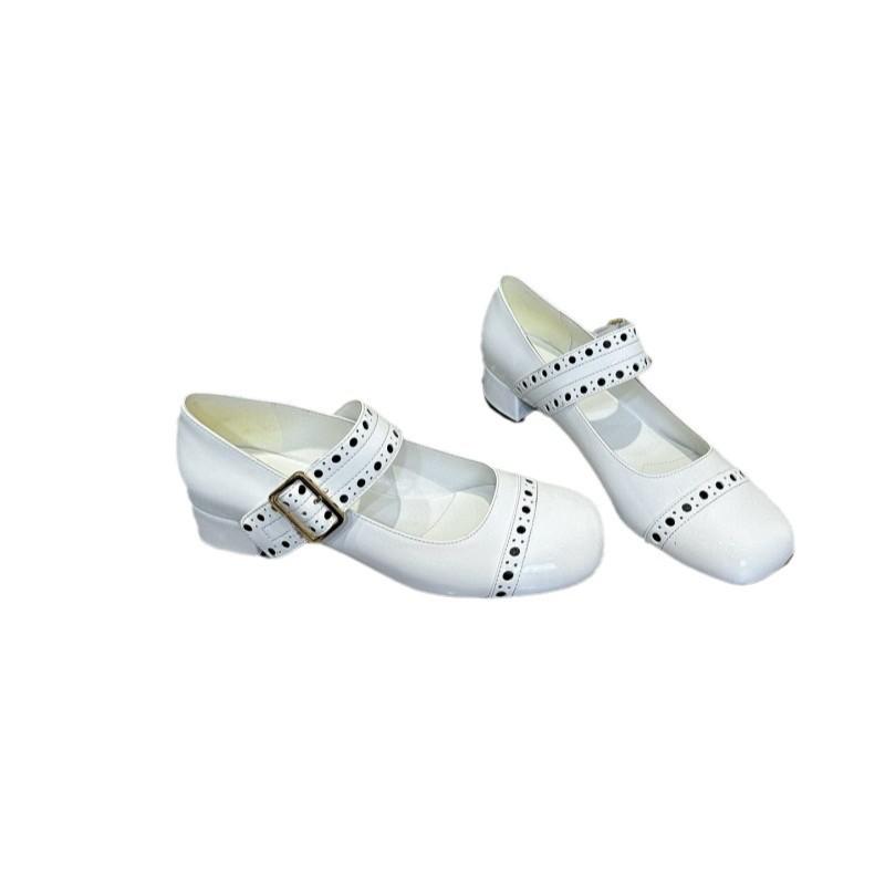 Great easy to wear French gentle wind rivets with Mary Jane shoes women's spring leather shallow mouth single shoes medium heel small leather shoes