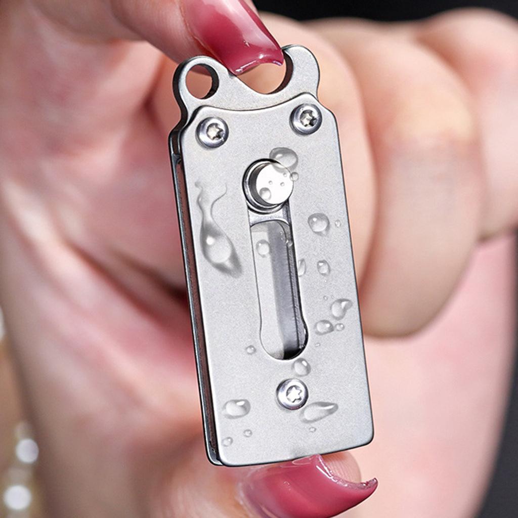 Praktyczny Multitool Kieszonkowy z Wysuwaną Obieraczką do Owoców i Otwieraczem do Butelek na Breloku Metalowe Akcesoria Kempingowe Outdoor