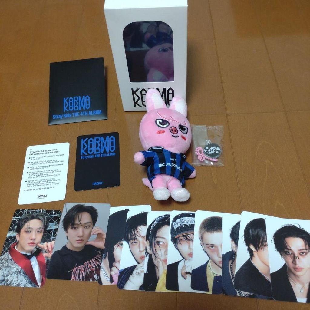 [USED] KARMA (SKZOO VER.) Tuecki