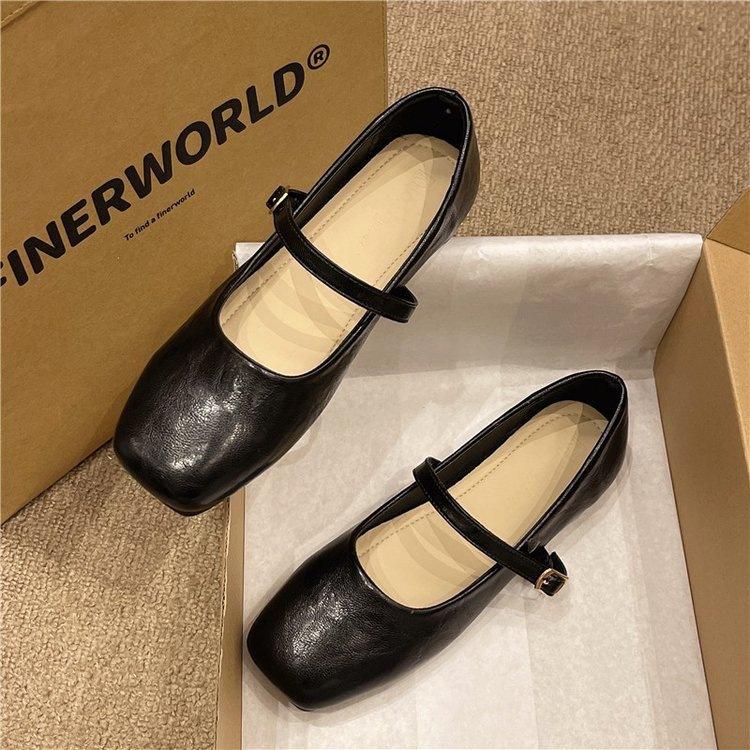 Retro Mary Jane shoes women's autumn new with skirt shoes commuting light mouth small leather shoes