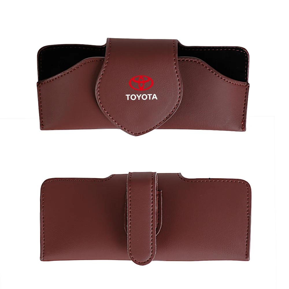 Držiak na okuliare do auta Klip na uloženie okuliarov Držiak na slnečné okuliare pre Toyota Corolla Camry RAV4 Yaris C-HR Avensis Auris Hilux TRD
