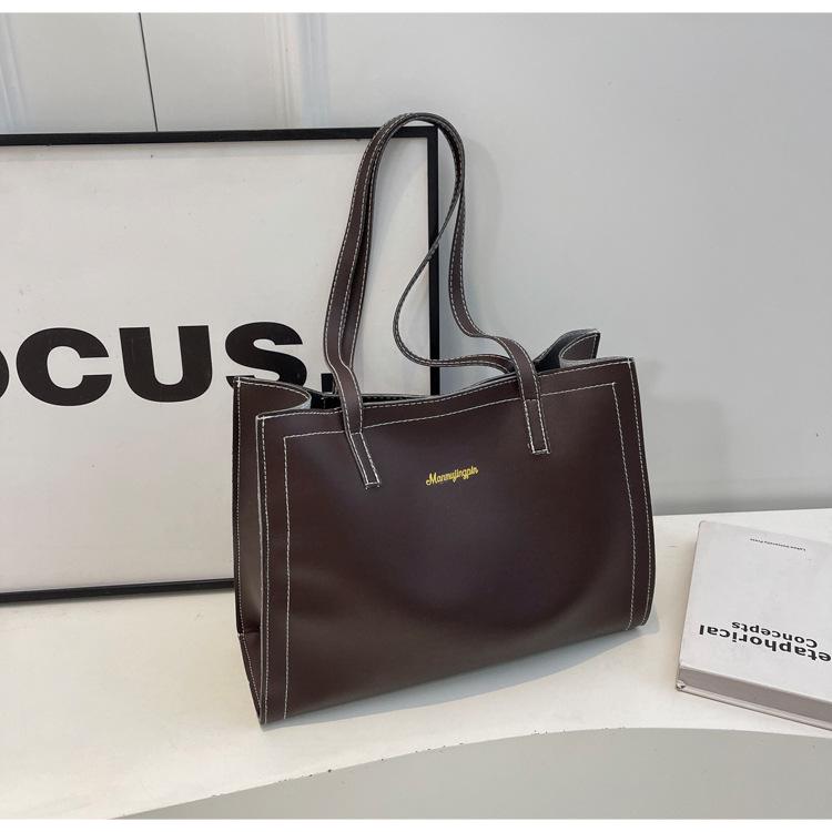 

Женская универсальная сумка-тоут однотонного цвета Весна/Лето 2024 – Сумка на плечо в корейском стиле кофейный